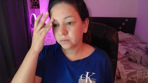 mila_phoenix online show from 10.30.25