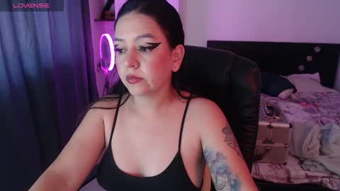 mila_phoenix online show from 12.22.25