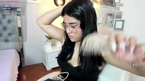 mila_quin online show from 05.28.26