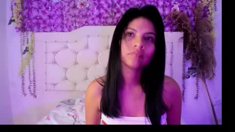 Snapshot of mila_rey25_ chatting on 02.02.26 laura online show from 02.02.26