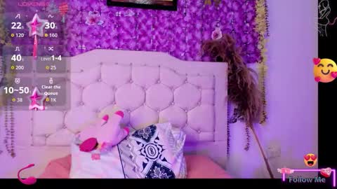 Snapshot of mila_rey25_ chatting on 02.05.26 laura online show from 02.05.26