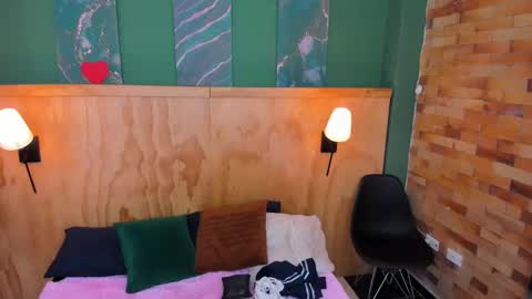 Mila and samy online show from 10.08.25