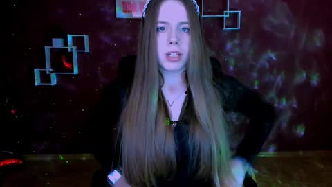 Snapshot of mila_sun__ chatting on 02.19.26 mila_sun__ online show from 02.19.26