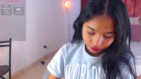 milaa_star online show from 09.25.25