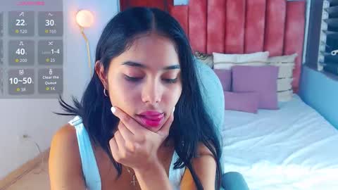 milaa_star online show from 10.15.25