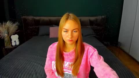 Milla online show from 11.08.25