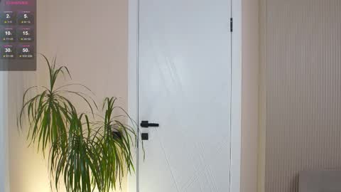 Mila and u can call me sweet bunny online show from 11.24.25