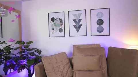 milacrave online show from 09.12.25