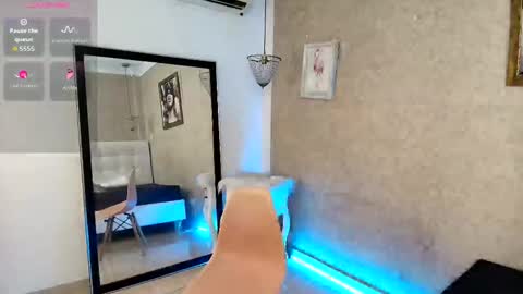 miladiosa online show from 10.23.25