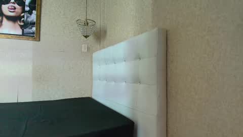 miladiosa online show from 10.29.25