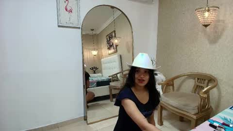 Snapshot of miladiosa chatting on 03.15.26 miladiosa online show from 03.15.26