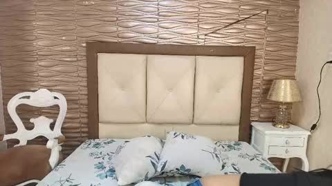 Snapshot of miladiosa chatting on 05.14.26 miladiosa online show from 05.14.26