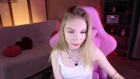 Mila online show from 04.21.26