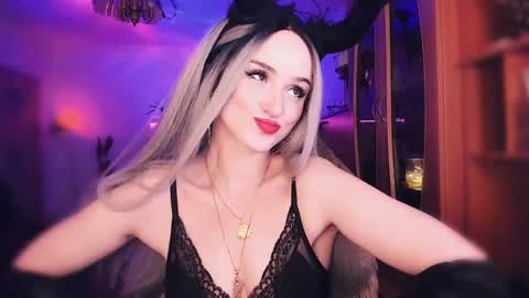 MiladyJolie online show from 03.01.25