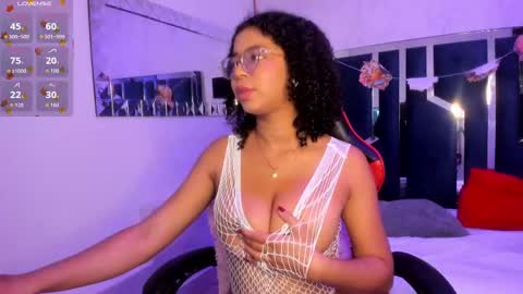 Snapshot of milahall__ chatting on 09.28.25 Milenna online show from 09.28.25