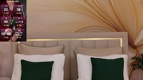 milaleoneli online show from 03.25.26