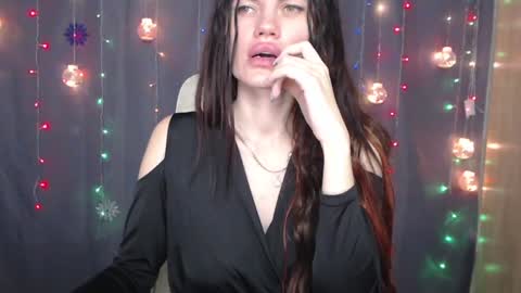 Snapshot of milaloona chatting on 01.07.25 Milaloona online show from 01.07.25