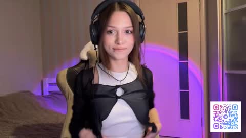 milamiuu online show from 02.28.26