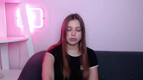 milanaangelas online show from 03.17.26