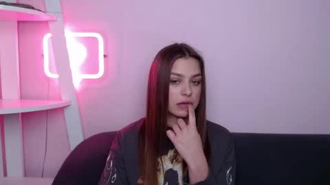 milanaangelas online show from 04.06.26