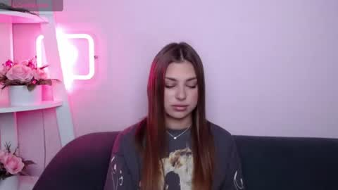 milanaangelas online show from 06.21.26