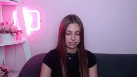 milanaangelas online show from 07.20.26