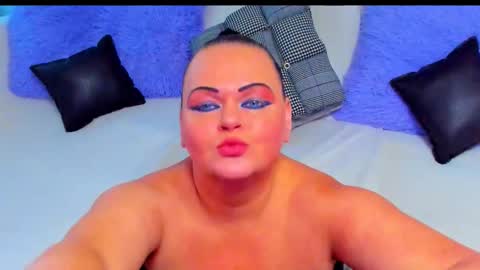 Lana online show from 11.11.25