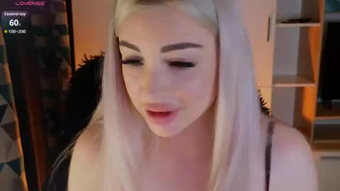 Lana online show from 04.08.26