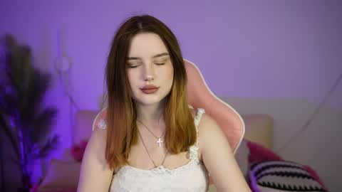 milanamoons online show from 09.13.25