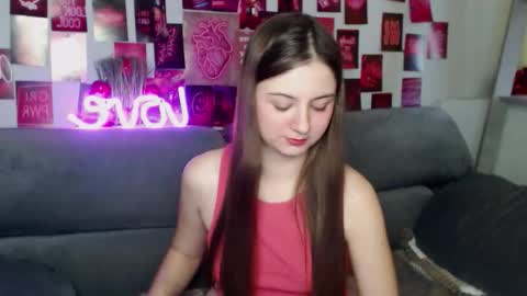 milanaroz online show from 11.21.25