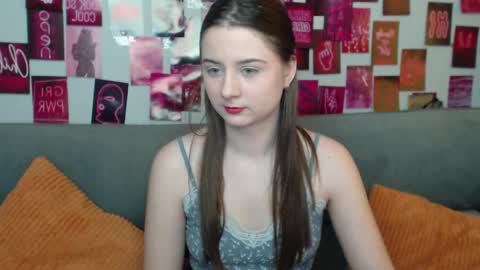 milanaroz online show from 04.11.26