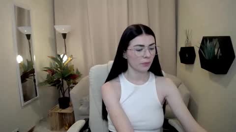milasecretsss online show from 01.18.26