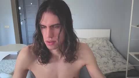 Snapshot of milaslovv chatting on 06.18.26 Mila online show from 06.18.26