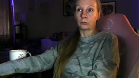 Mila online show from 04.03.26