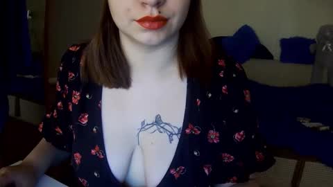 Milaxcute online show from 10.21.25