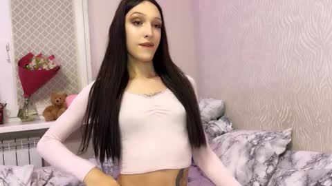 Snapshot of milaxmme chatting on 12.01.25 Milana online show from 12.01.25