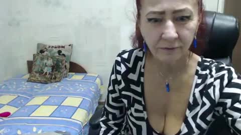 Snapshot of milayadflow chatting on 12.29.24 MilayaDFlow online show from 12.29.24