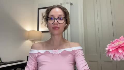 Mila online show from 10.31.25