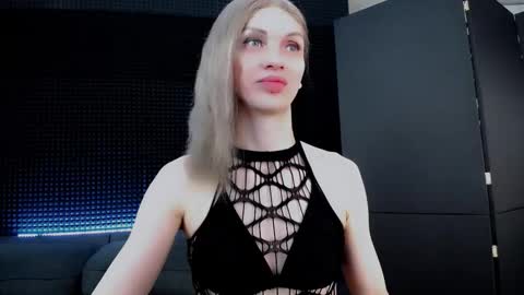 Milena Hardy online show from 09.20.25