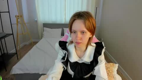 Snapshot of milena_milyan chatting on 04.19.26 Milena online show from 04.19.26