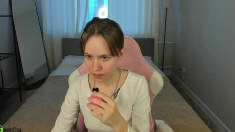 Snapshot of milena_milyan chatting on 04.30.26 Milena online show from 04.30.26