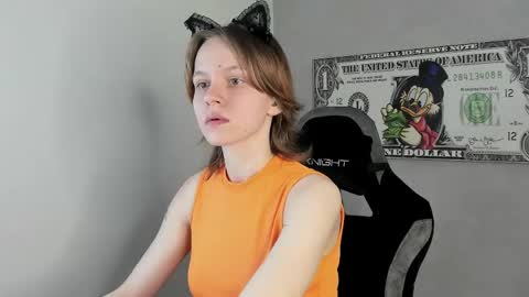 Snapshot of milena_milyan chatting on 05.07.26 Milena online show from 05.07.26
