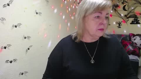 Milena online show from 10.26.25