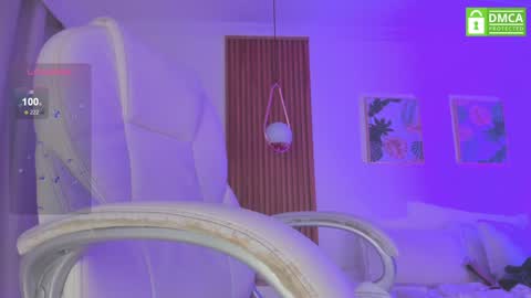 Snapshot of mileyberry chatting on 01.21.25 IEY EY online show from 01.21.25