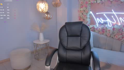 Miley Cruz  IG miley model23 online show from 12.02.24