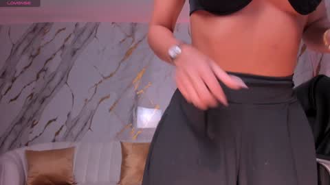 Miley Cruz  IG miley model23 online show from 02.07.25