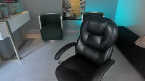 Miley Cruz  IG miley model23 online show from 09.15.25