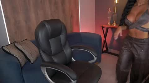 Miley Cruz  IG miley model23 online show from 10.31.25