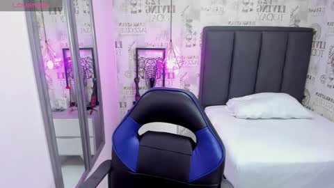 MILEY  online show from 01.21.25