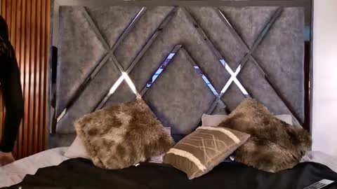 Snapshot of milf__celeste chatting on 04.19.26 milf__celeste online show from 04.19.26
